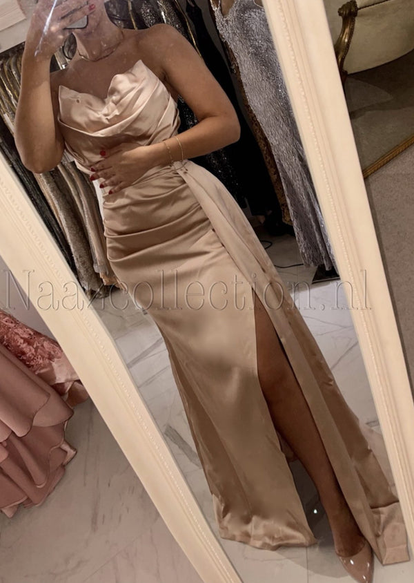 Satin sleeveless dress