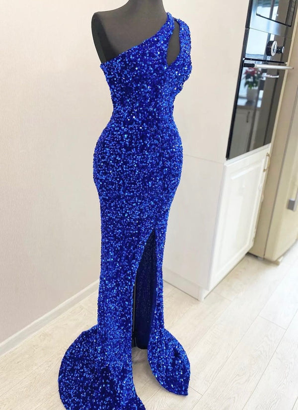 Royal dress
